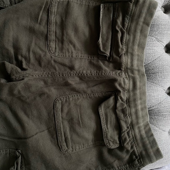 Green Community Pants - Size Small - Picture 4 of 6